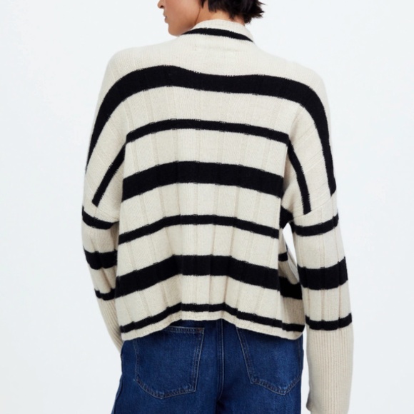 Ribbed Cashmere-Wool Blend Pullover Sweater - Picture 4 of 7